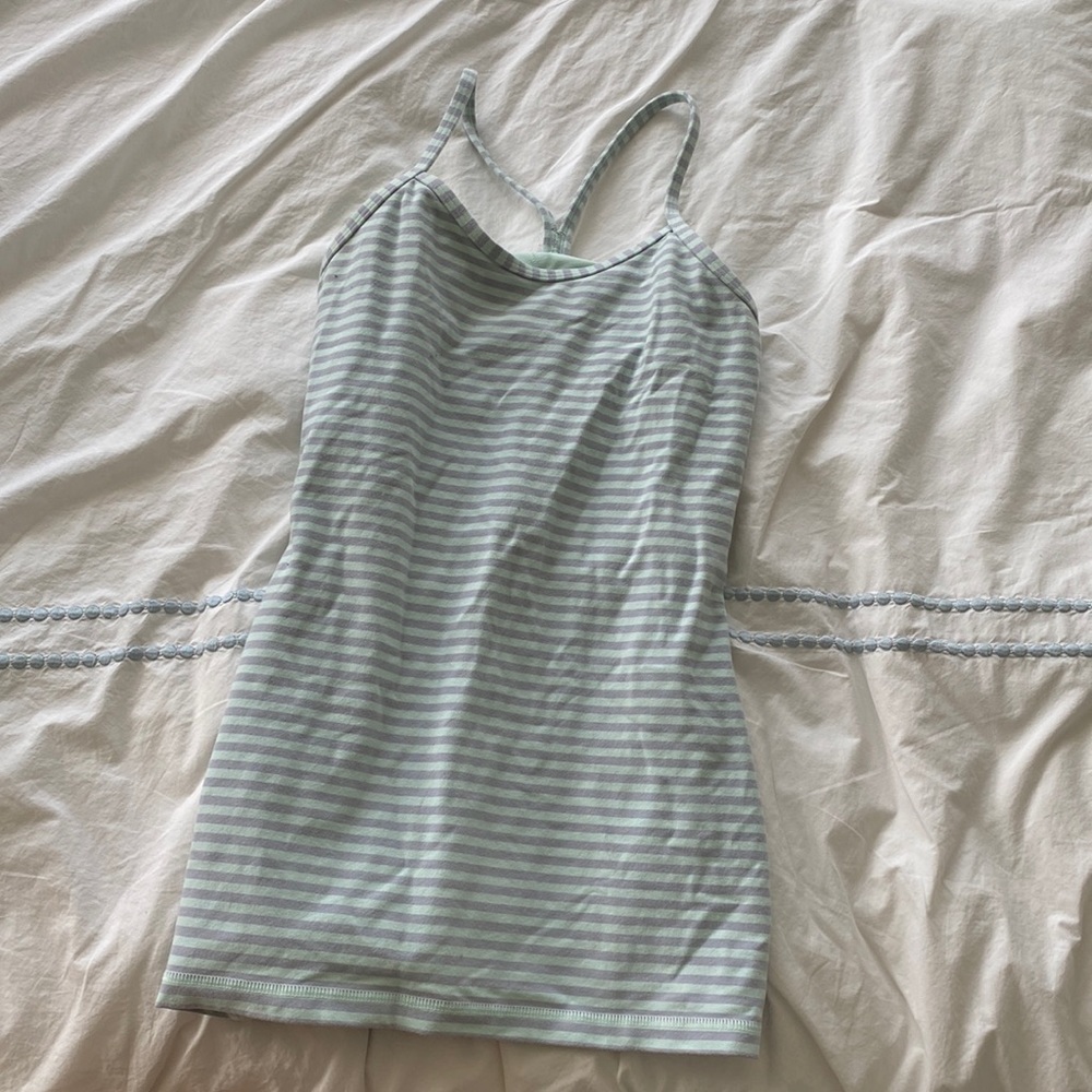 lululemon flow y tank